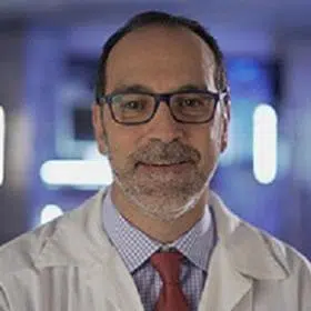دافيد حازان، دكتوراه في الطب